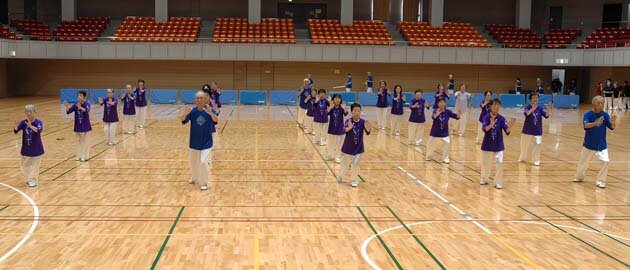 2 八法五歩・32式剣・太極扇入門22式 平塚健身太極拳-1.jpg