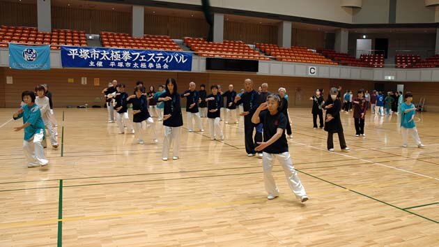 4 講習会 42式総合太極拳.jpg